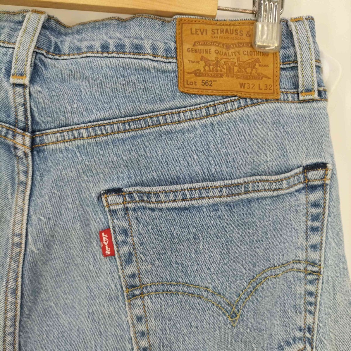 Levis(リーバイス) 裏4102 BIGE バックポケット黒カン 562 LOOSE TAPER 5ポ 中古 古着 1024_画像6