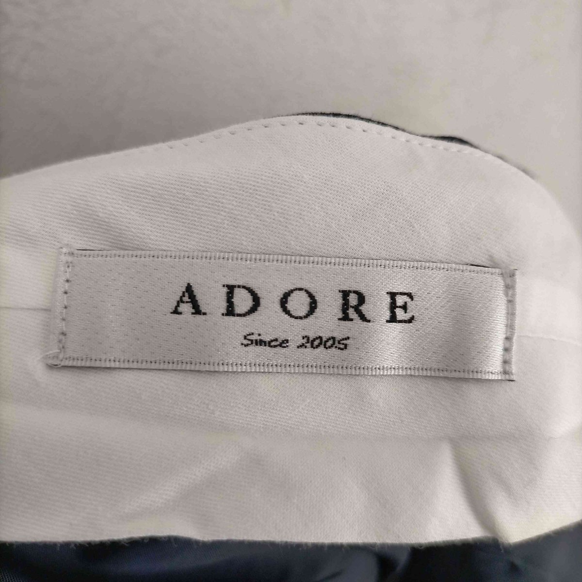 ADORE(アドーア) ボタンデザインスカート ひざ丈 台形 ステッチ 38 紺 ネイビー レディース 中古 古着 0722_画像6