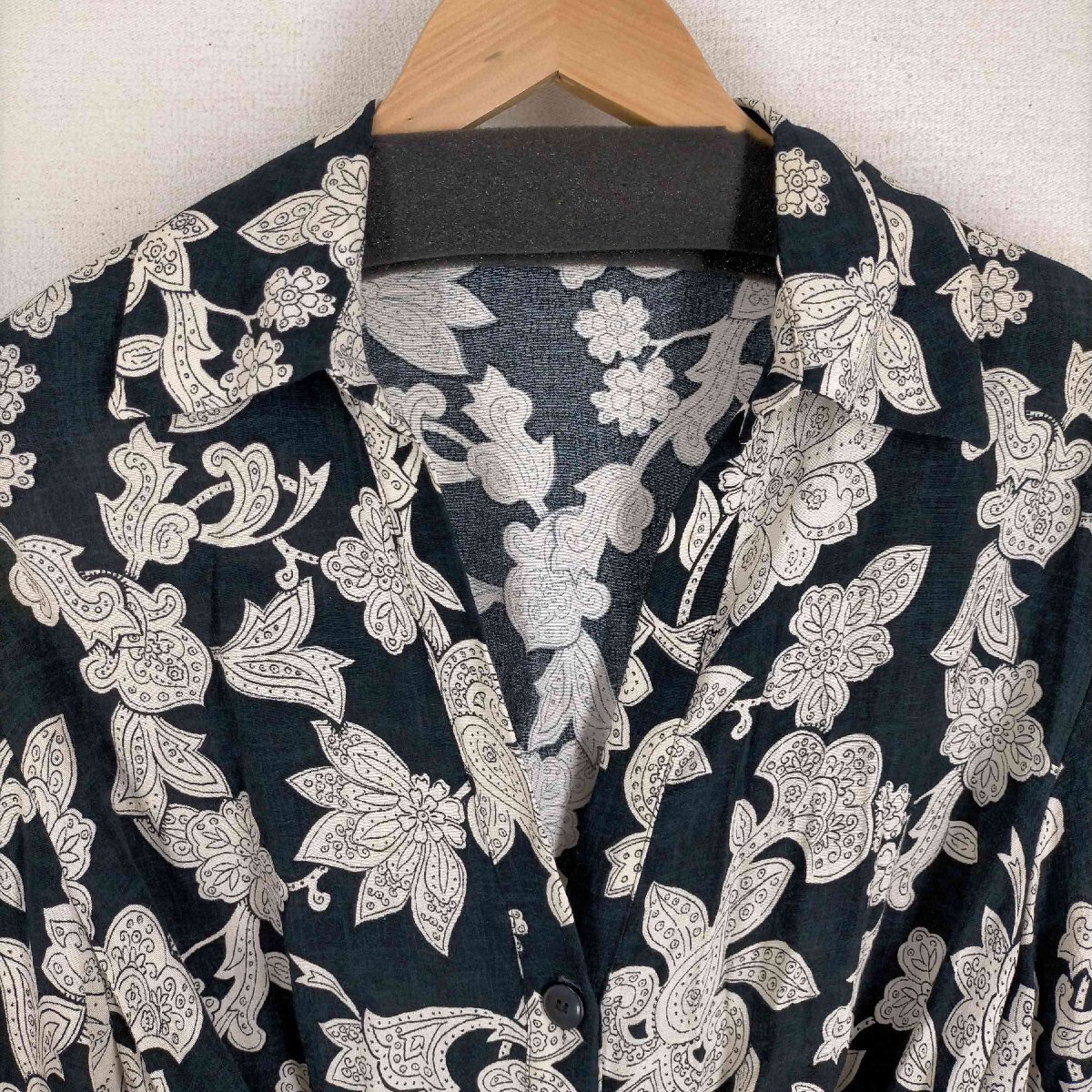 ZARA(ザラ) 総柄ボタンワンピース レディース JPN：S 中古 古着 1142_画像3