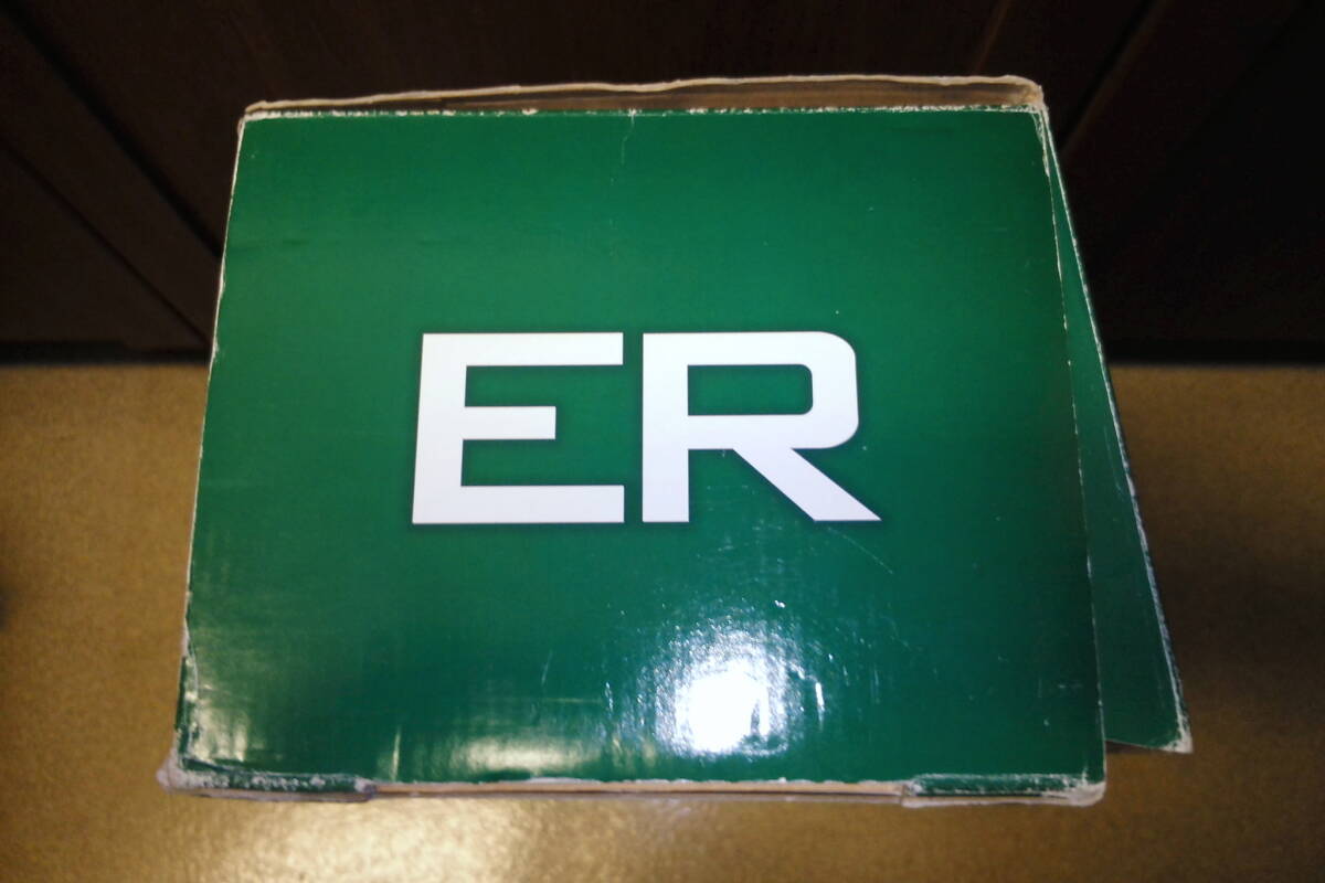 ER 緊急救命室 初回限定生産 ザ・ソフトシェル・コンプリート・ボックス シーズン1～15 DVD完結 日本版99枚 箱潰れ補修有SoftShellComplete_限定版シーズン１～１５の完結の左側面です