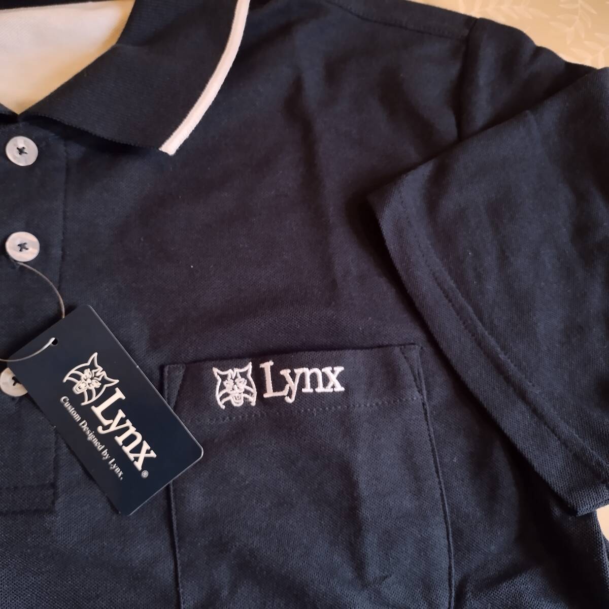 未使用品　リンクス　Lynx　半袖シャツ　サイズＭ　やや光沢ネイビー　ストレッチ　柔らかい　細かいメッシュ風 ドライ速乾薄手生地