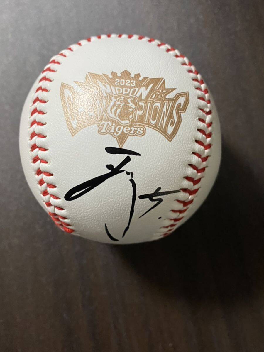  Hanshin Tigers A.R.E Japan one close book@ light . player Japan one autograph autograph ball Logo ball 