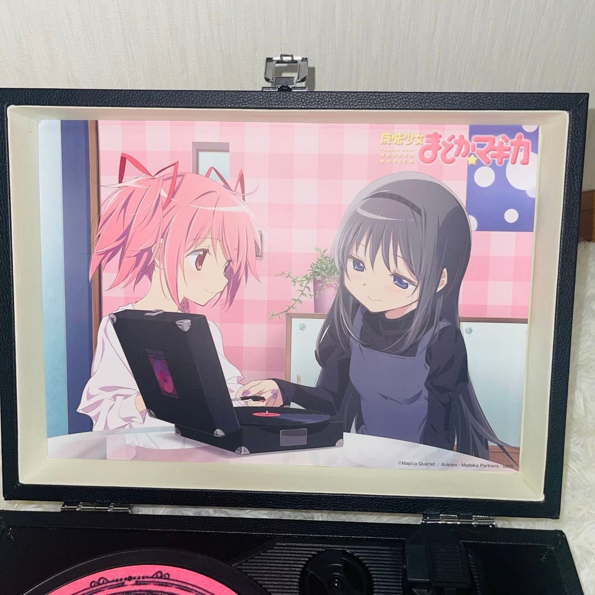 美品】魔法少女まどか マギカ ポータブルターンテーブル OCP-01 美品】魔法少女まどか マギカ ポータブルターンテーブル OCP-01