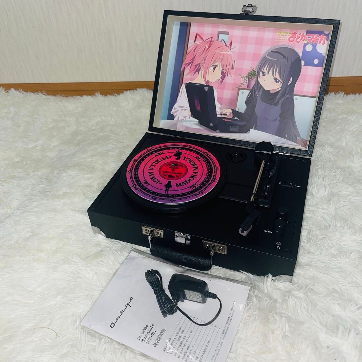 美品】魔法少女まどか マギカ ポータブルターンテーブル OCP-01 美品】魔法少女まどか マギカ ポータブルターンテーブル OCP-01