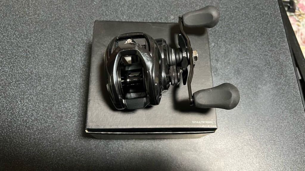 21 タトゥーラ TW 300XH ダイワ　Daiwa ベイトリール　タトゥーラ300 右巻き_画像2