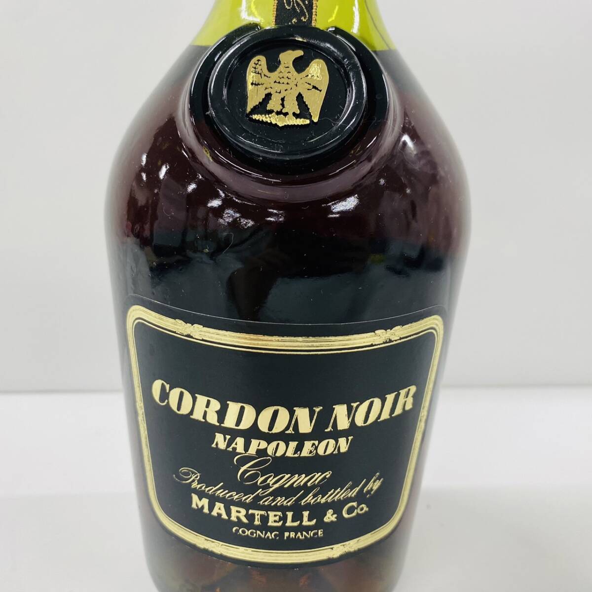 K226-Z7-169【未開栓】MARTELL&CO. CORDON NOIR マーテル コルドン ノワール NAPOLEON ナポレオン 700ml 40% コニャック ブランデー お酒の画像2