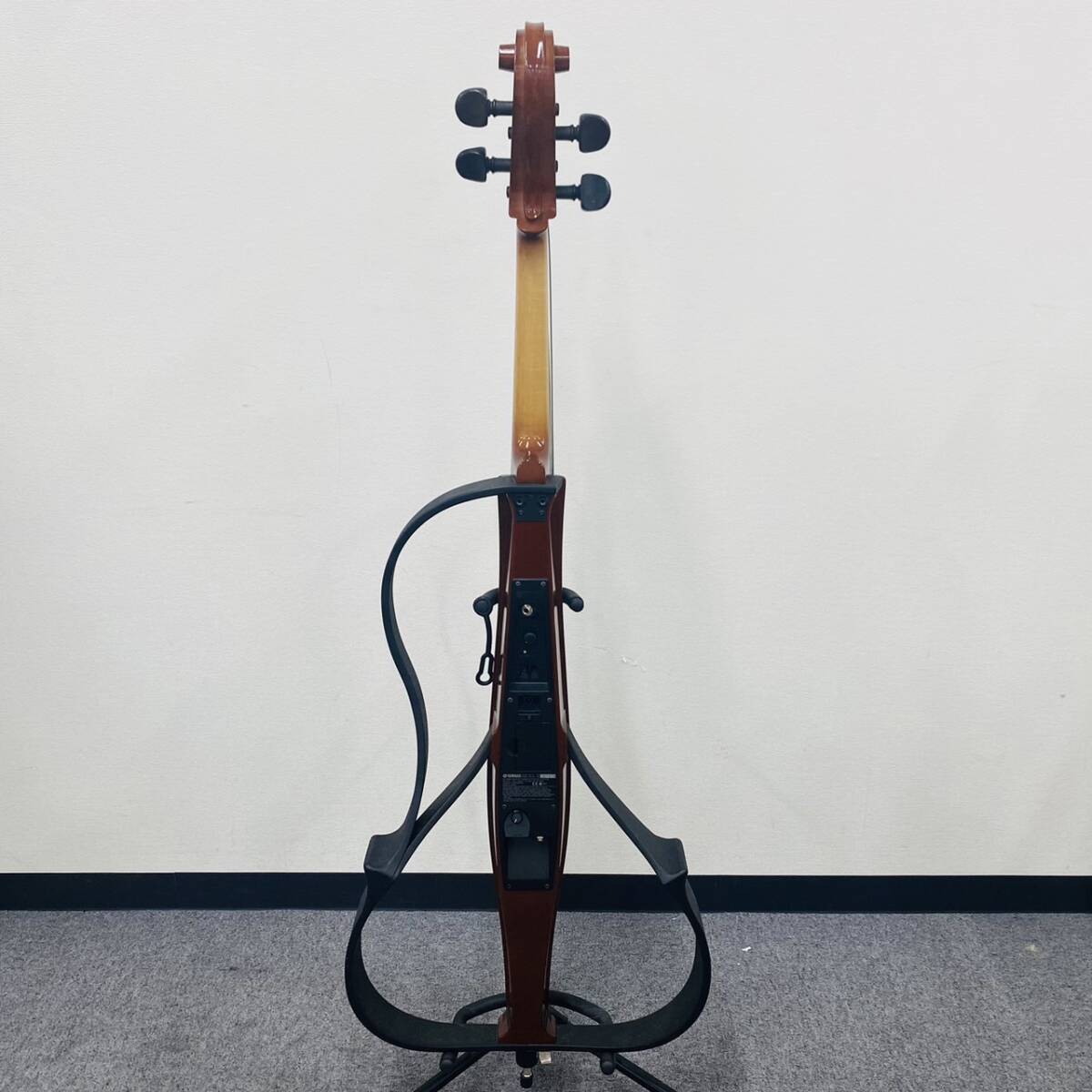 M212-Z7-333 ▲ YAMAHA ヤマハ SILENT Cello サイレントチェロ SVC-100 通電確認済み 付属品あり アコースティックチェロ 弦楽器 楽器 ②_画像6