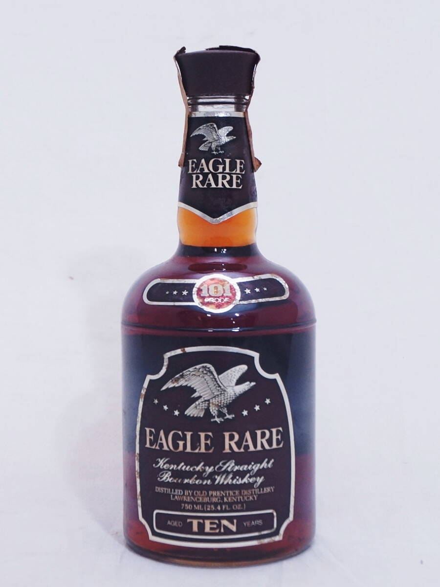 古酒★未開栓☆EAGLE RARE 10年☆イーグル レア 10年 101ケンタッキー ストレート バーボン ウイスキー 750ml 50.5％の画像1