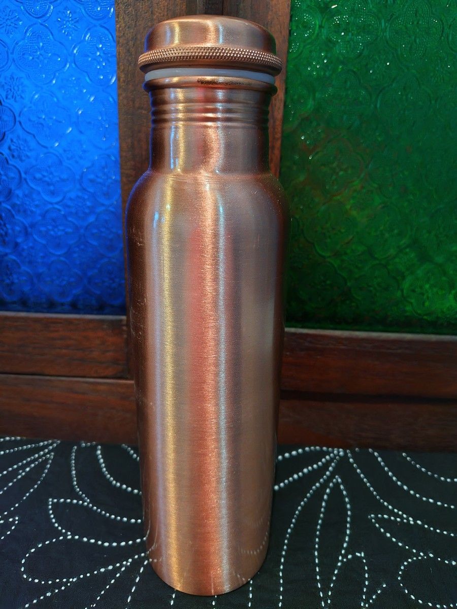 １１● 純銅 ９５０mlウォーターボトル×１本 ● アーユルヴェーダ ヨガ 「外・内側純銅」高品質