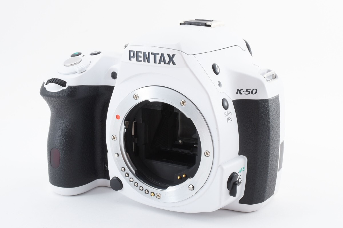 Pentax K-50 ペンタックス デジタル1眼カメラ ホワイト_画像2