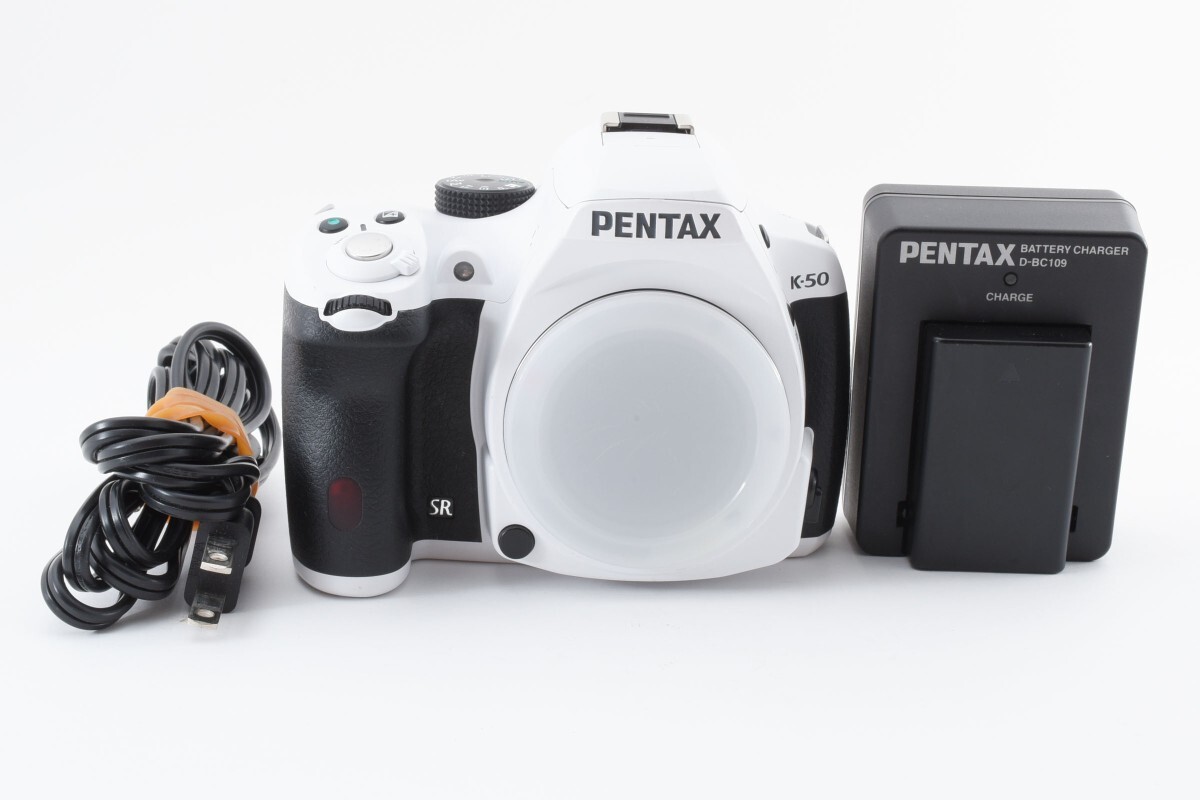 Pentax K-50 ペンタックス デジタル1眼カメラ ホワイト_画像1