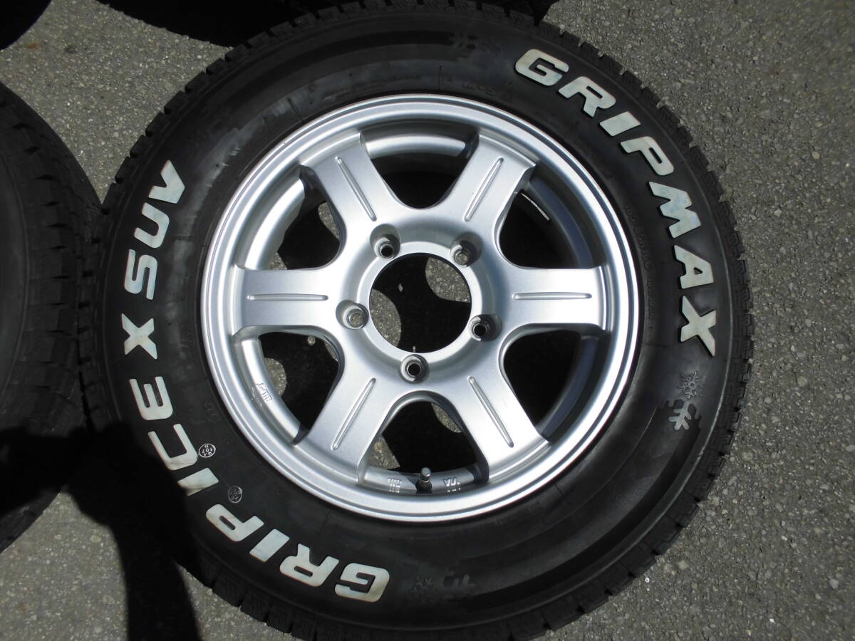 売切り☆即決有☆美品☆ジムニー用 16インチ☆5.5J+22 PCD139.7 5H☆GRIP MAX GRIP ICE SUV 185/85R16C 105/103N 2022年☆スタッドレスSET_画像2