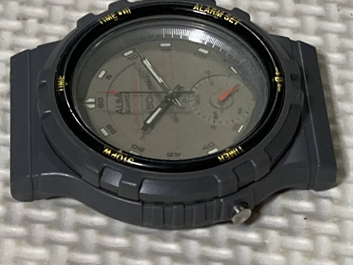 セイコー ALBA ビンテージウォッチ アラーム クロノグラフ V600-6020 腕時計の画像6