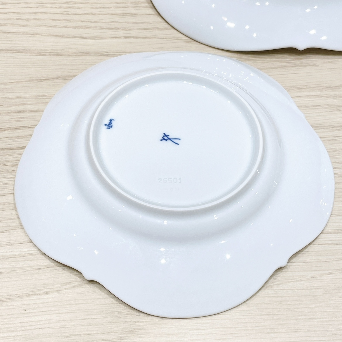 [OMO402HM]Meissen Meissen белый relief 3 тарелка комплект ( большая тарелка 1 маленькая тарелка 2) посуда plate большая тарелка примерно 26cm маленькая тарелка примерно 19cm.. запад 1 иен ~