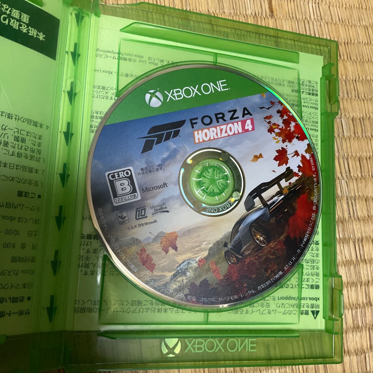 即決　美品　送料無料　Forza Horizon 4 　フォルツァホライゾン4 XboxOne Xbox Series X対応_画像4