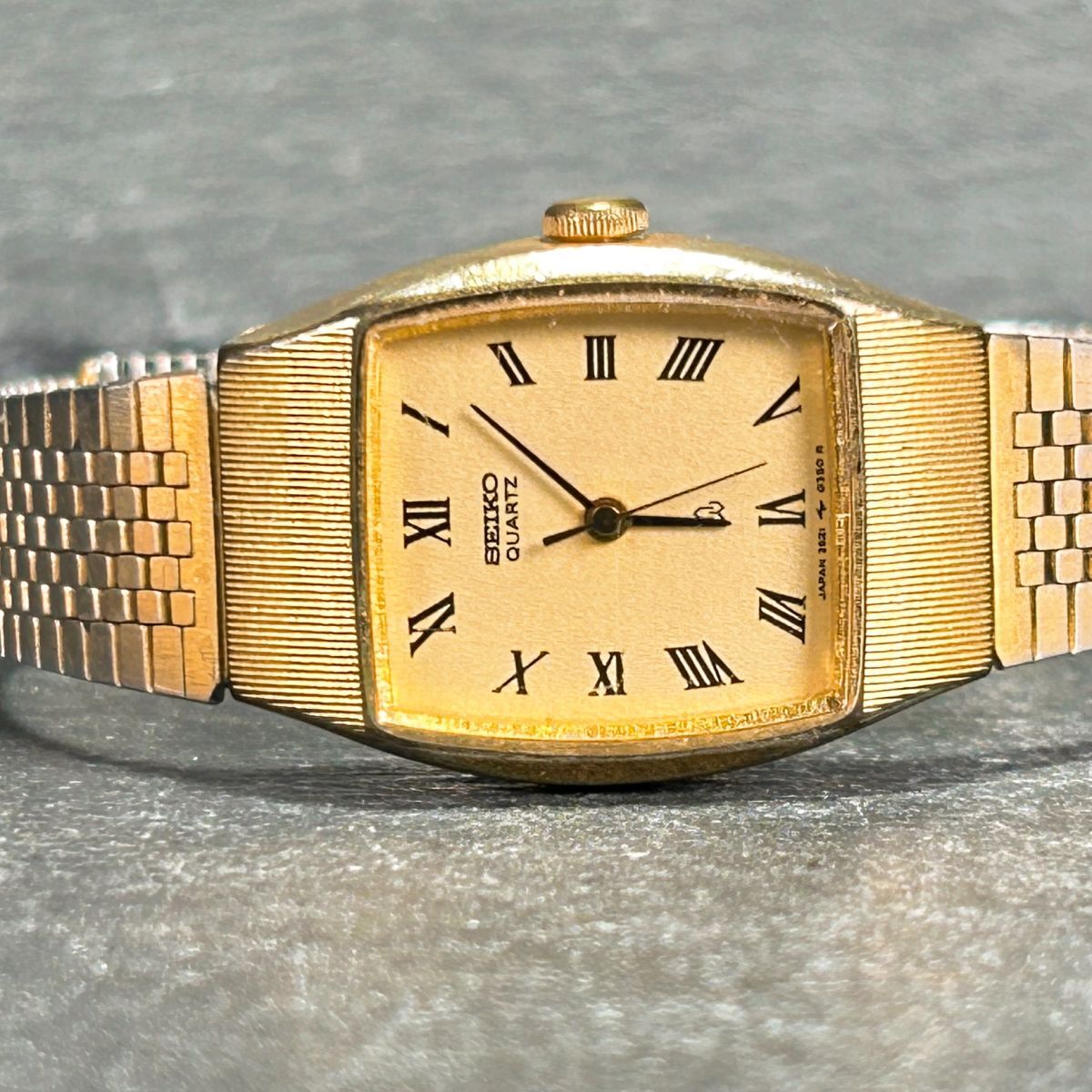 1970年代製 SEIKO セイコー QUARTZ クオーツ 2621-5120 腕時計 アナログ ゴールド ステンレススチール 亀戸製 新品電池交換済み 動作確認済_画像4