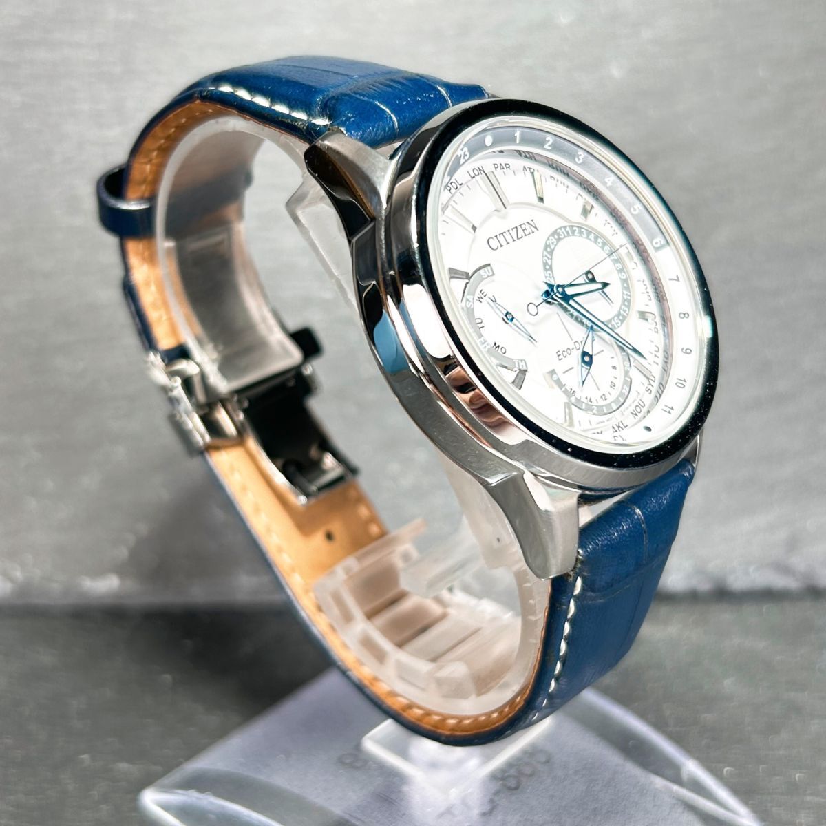 海外モデル 美品 CITIZEN シチズン エコドライブ BU2020-02A 腕時計 ソーラー アナログ カレンダー ワールドタイム ステンレススチール_画像5