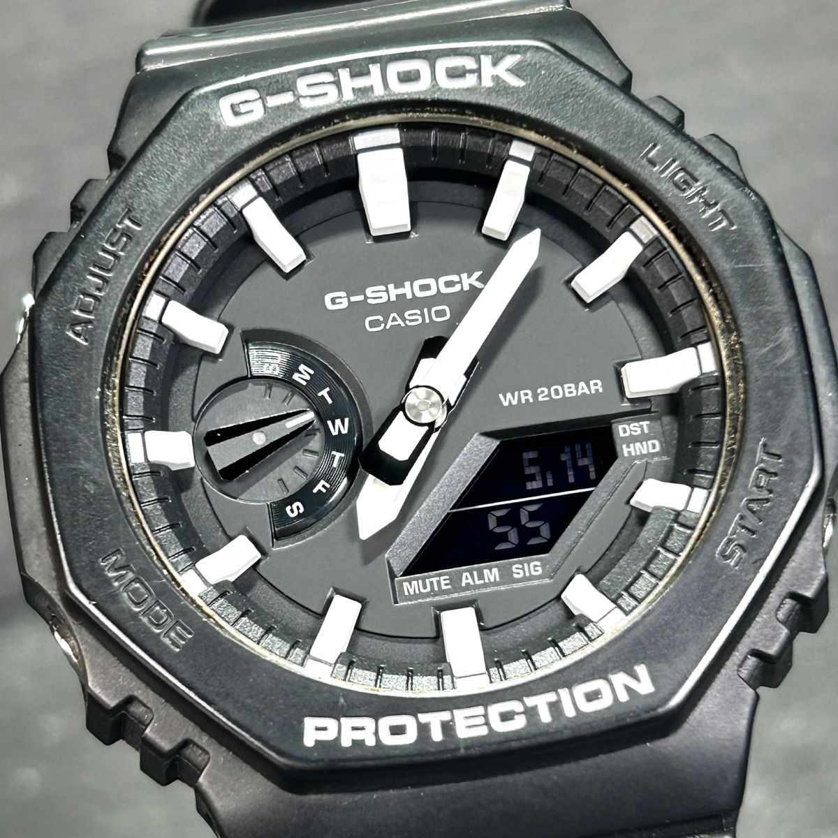美品 CASIO カシオ G-SHOCK ジーショック GA-2100-1A 腕時計 クオーツ アナデジ 多機能 ブラック オクタゴン ステンレス 新品電池交換済み_画像1