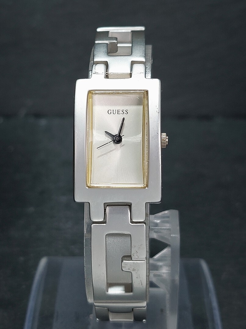 GUESS ゲス アナログ クォーツ 腕時計 ホワイト文字盤 メタルベルト ブレスレットタイプ ステンレス シンプルデザイン 新品電池交換済みの画像2