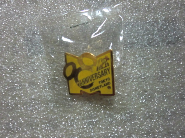 Disney 12 anniversary commemoration pin badge unused goods 