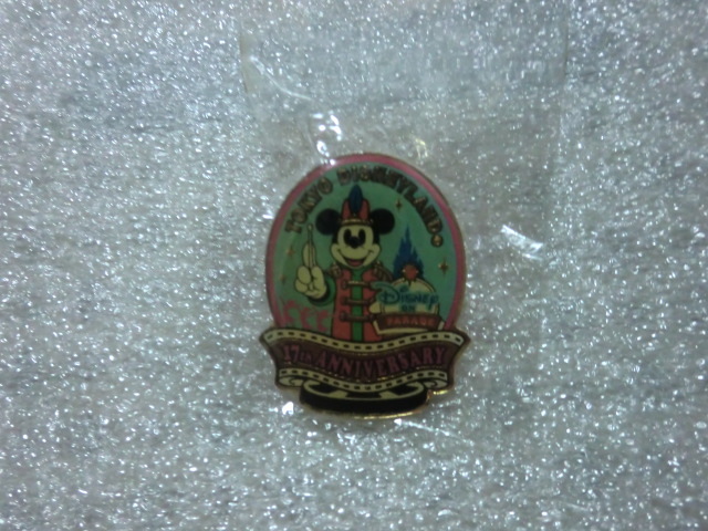  Disney 17 anniversary commemoration pin badge unused goods 