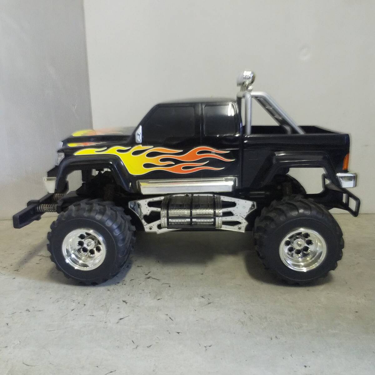 *RC pickup truck BIG size radio-controller Manufacturers unknown car body only Junk *C2461