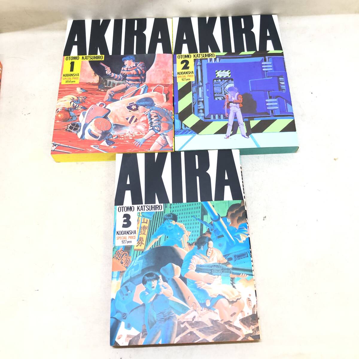 ★講談社 ヤングマガジン AKIRA アキラ デラックス版 1～6巻 全巻 セット 完結 大友克洋 本 趣味 コレクション 現状品★G00478_画像6