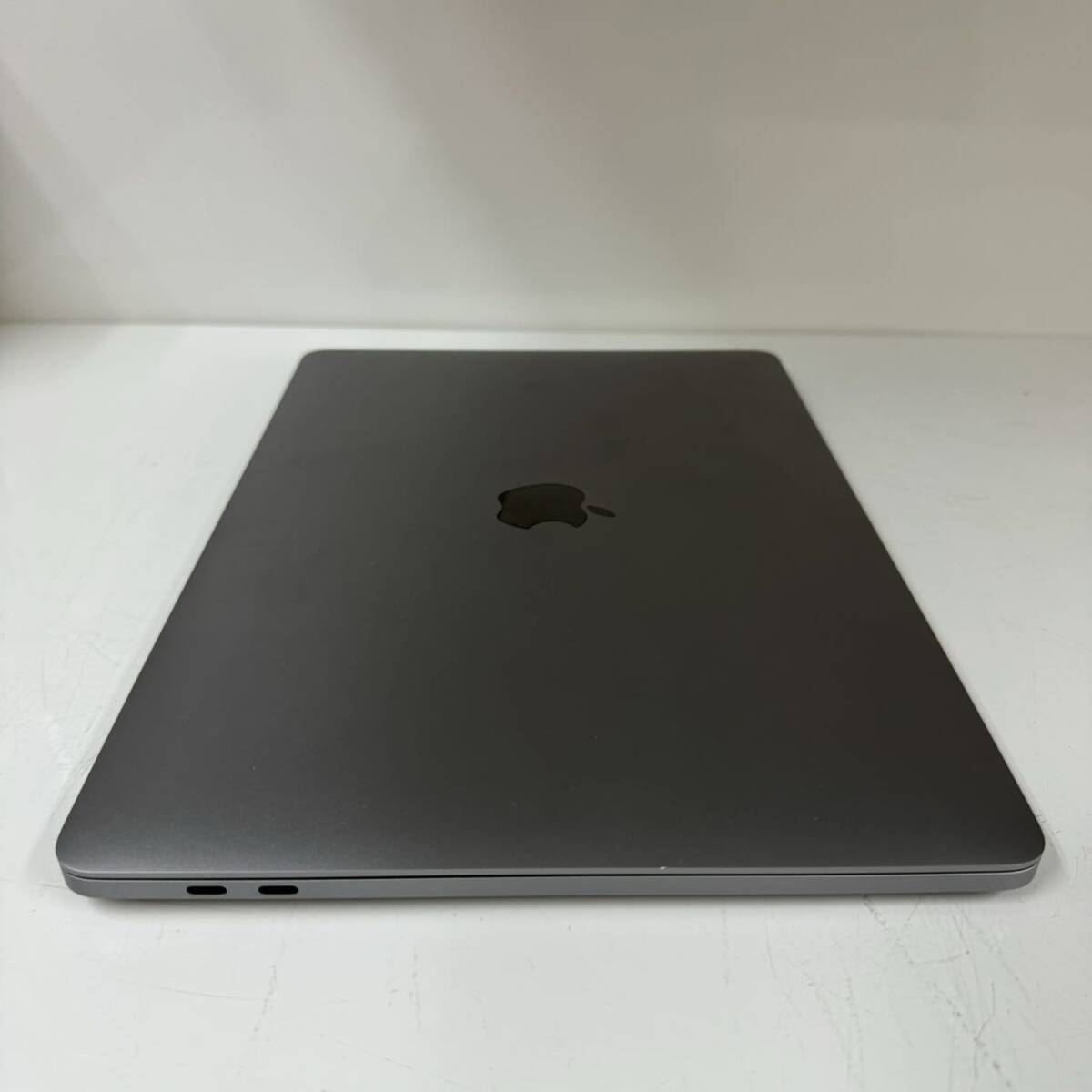 UU243 Apple MacBook Pro MNEH3J/A M2 2022 13.3インチ 8コアCPU 10コアGPU メモリ8GB SSD256GB マックブックプロ HJARR _画像6