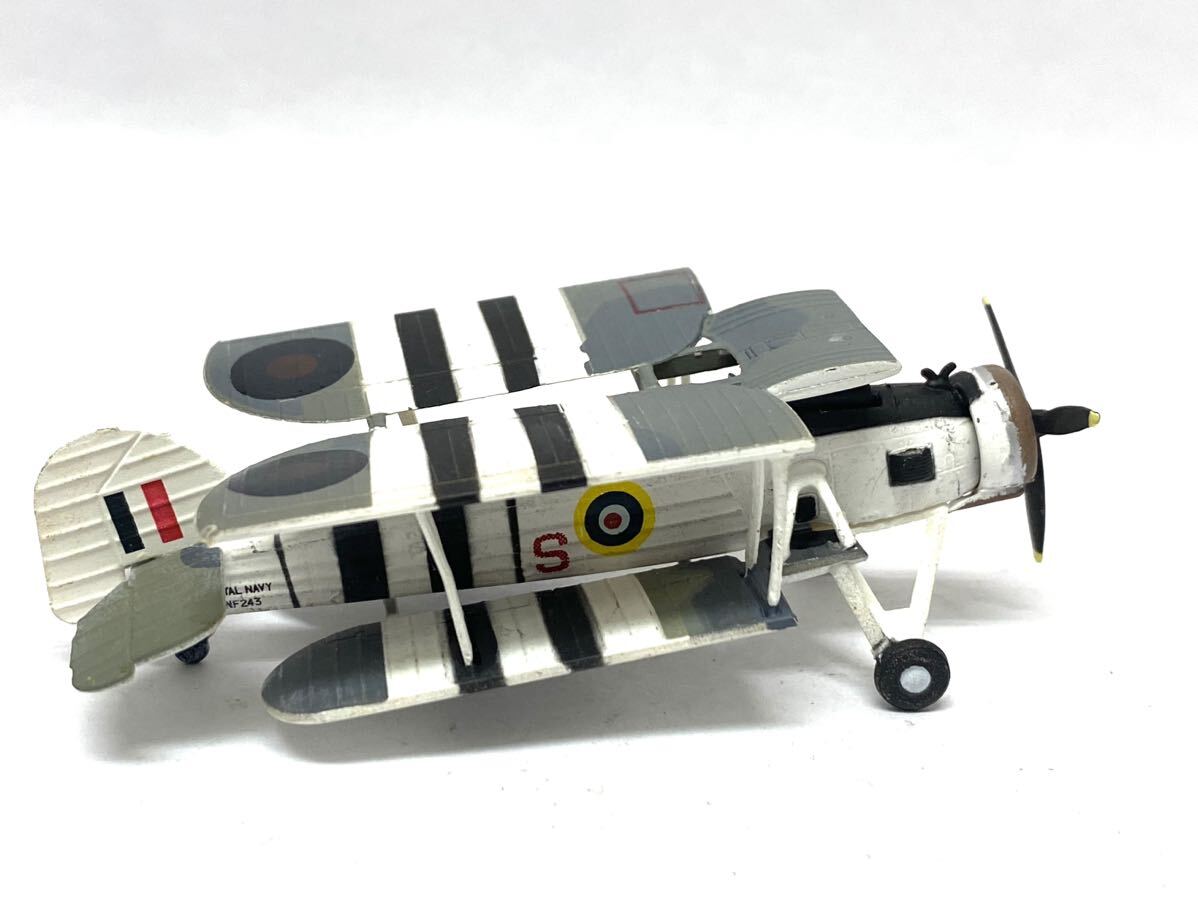  редкий f-toys 1/144. лист машина коллекция Secret Swordfish Англия военно-морской флот авиация . no. 816 полет .1944 год 7 месяц 