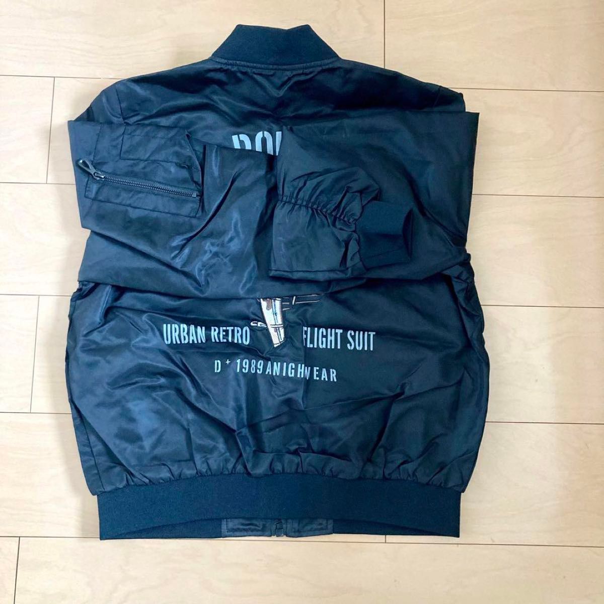 【新品未使用】ボンバースタイルのメンズジャケット Ｍサイズ ブラック MA-1  ブルゾン ミリタリージャケット 防寒 防風