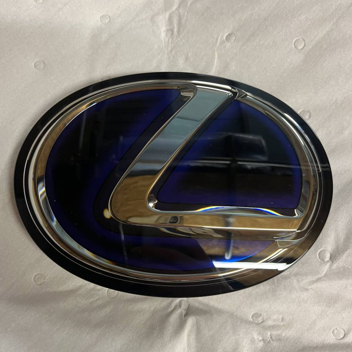 новый товар Lexus передний эмблема решётка эмблема 53141-53041 16.5cm 12cm нагрев голубой 165mm 120mm hybrid 