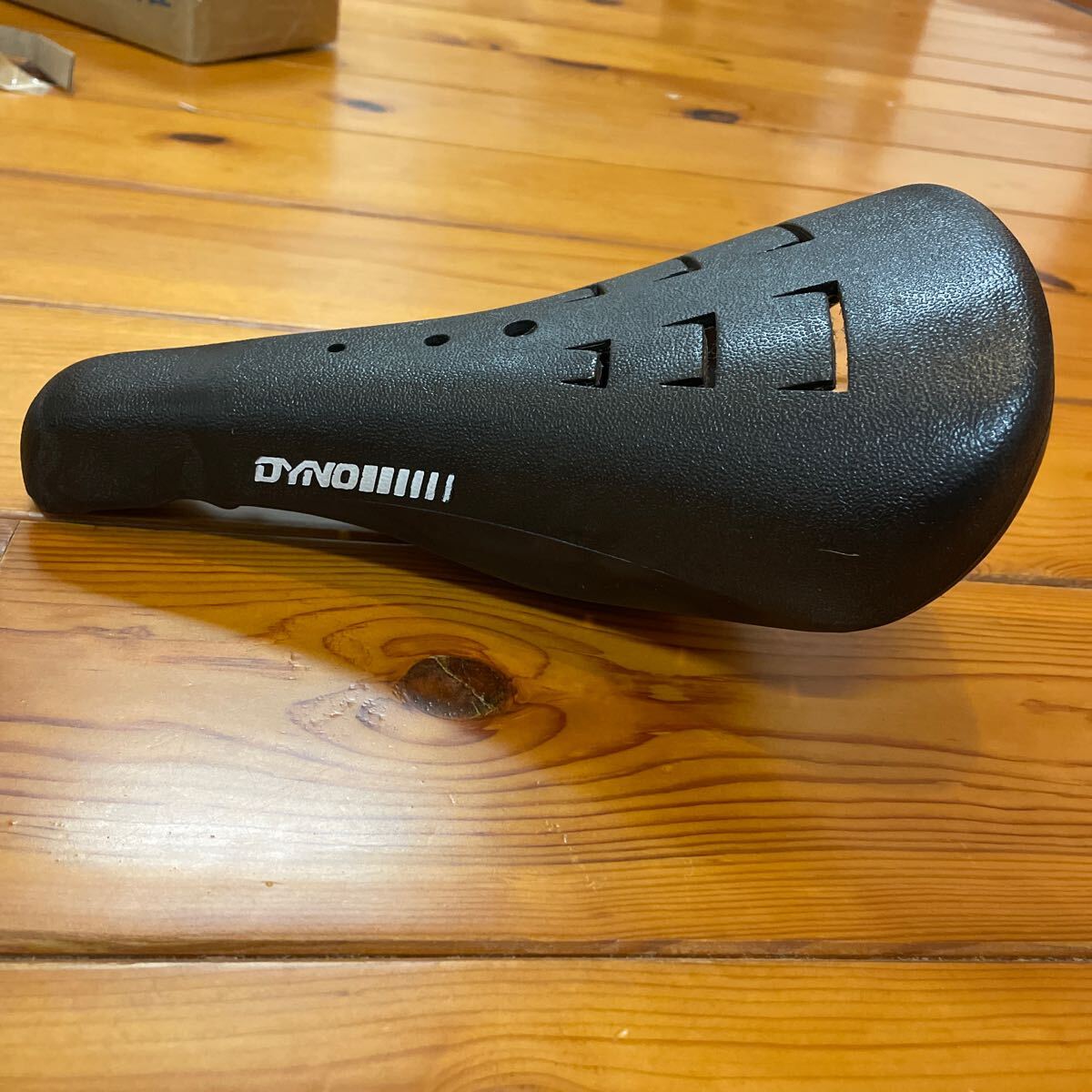 Yahoo!オークション - viscount 2188 DYNO BMX サドル Yahoo!オークション - viscount 2188 DYNO BMX サドル