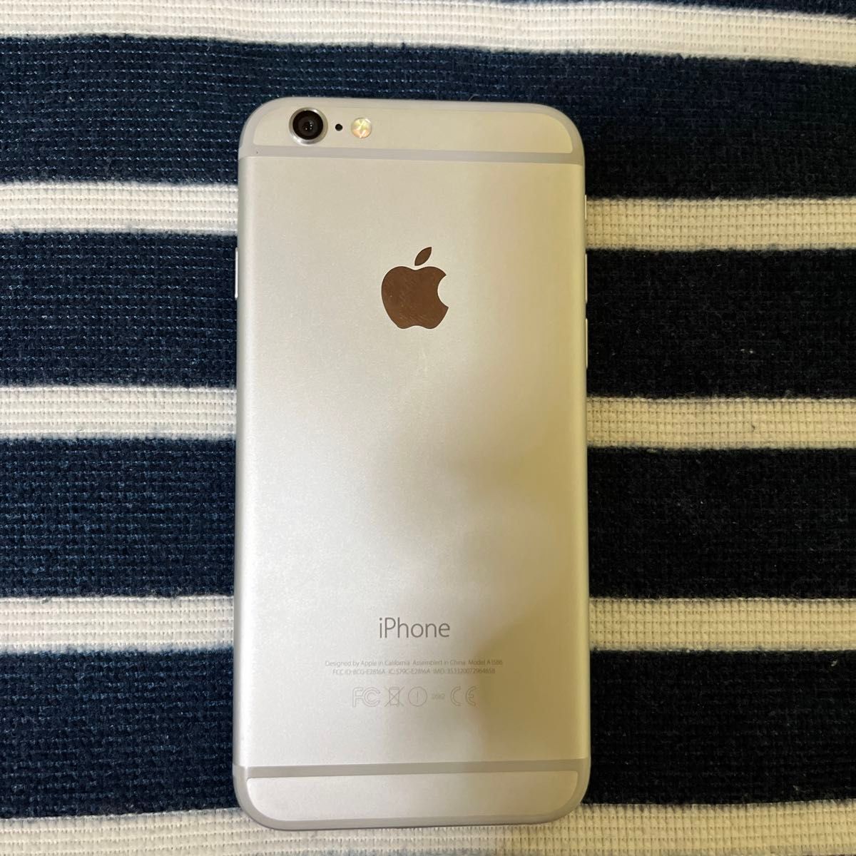 iPhone6 シルバー　Apple 16Ｇ