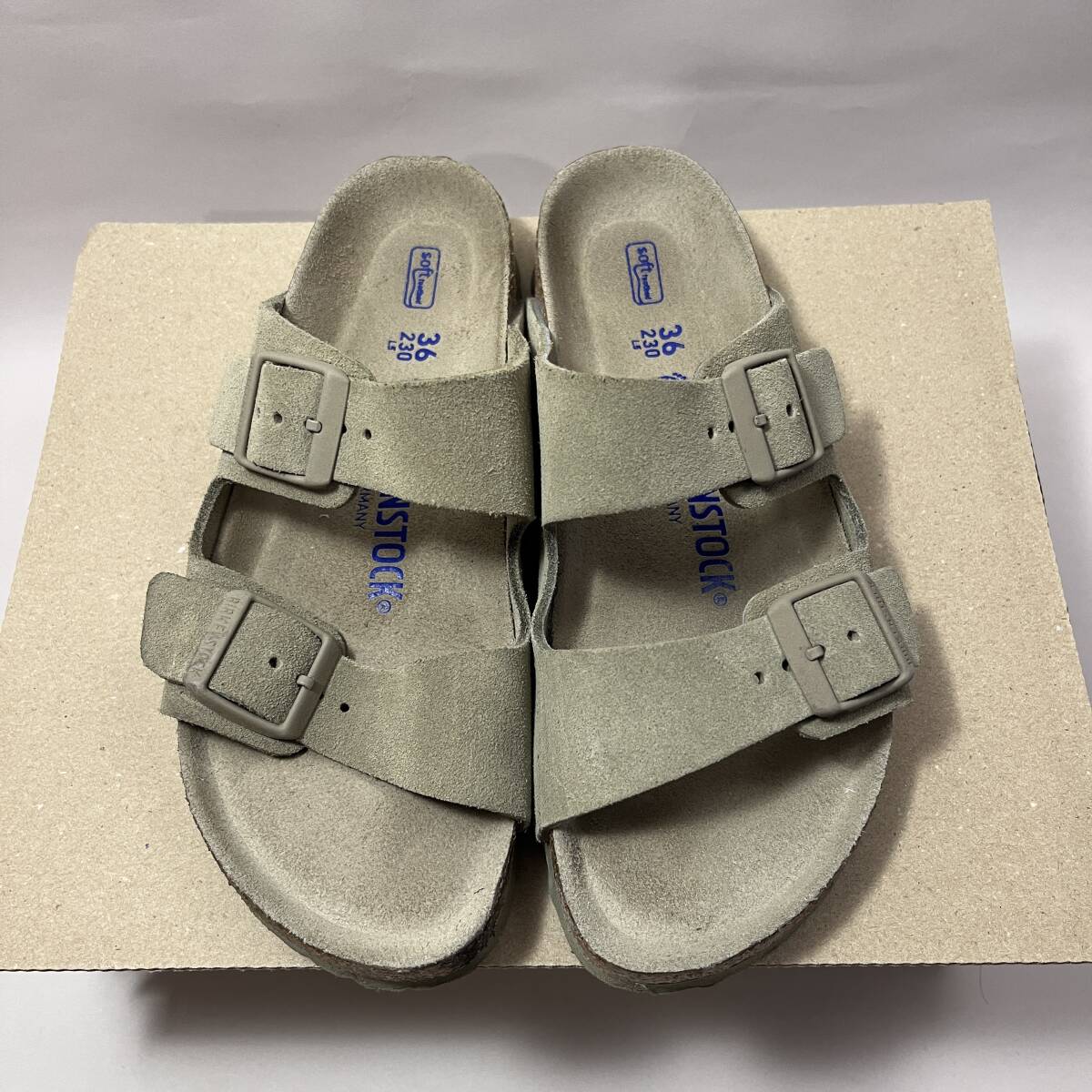 BIRKENSTOCK ビルケンシュトック ARIZONA アリゾナ ソフトフットベッド サンダル KHAKI 36 約23.0cmの画像3