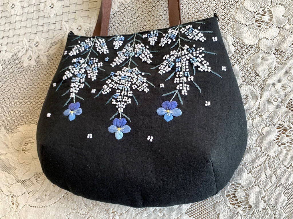  hand made, hand embroidery,[ full .. rental mi.. viola. .... tote bag & smartphone, glass case ] 2 point set 