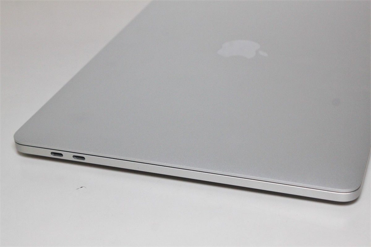 MacBook Pro（13インチ,2020,Thundeabolt 3ポート x 4）1TB/16GB〈MWP82J/A〉⑥