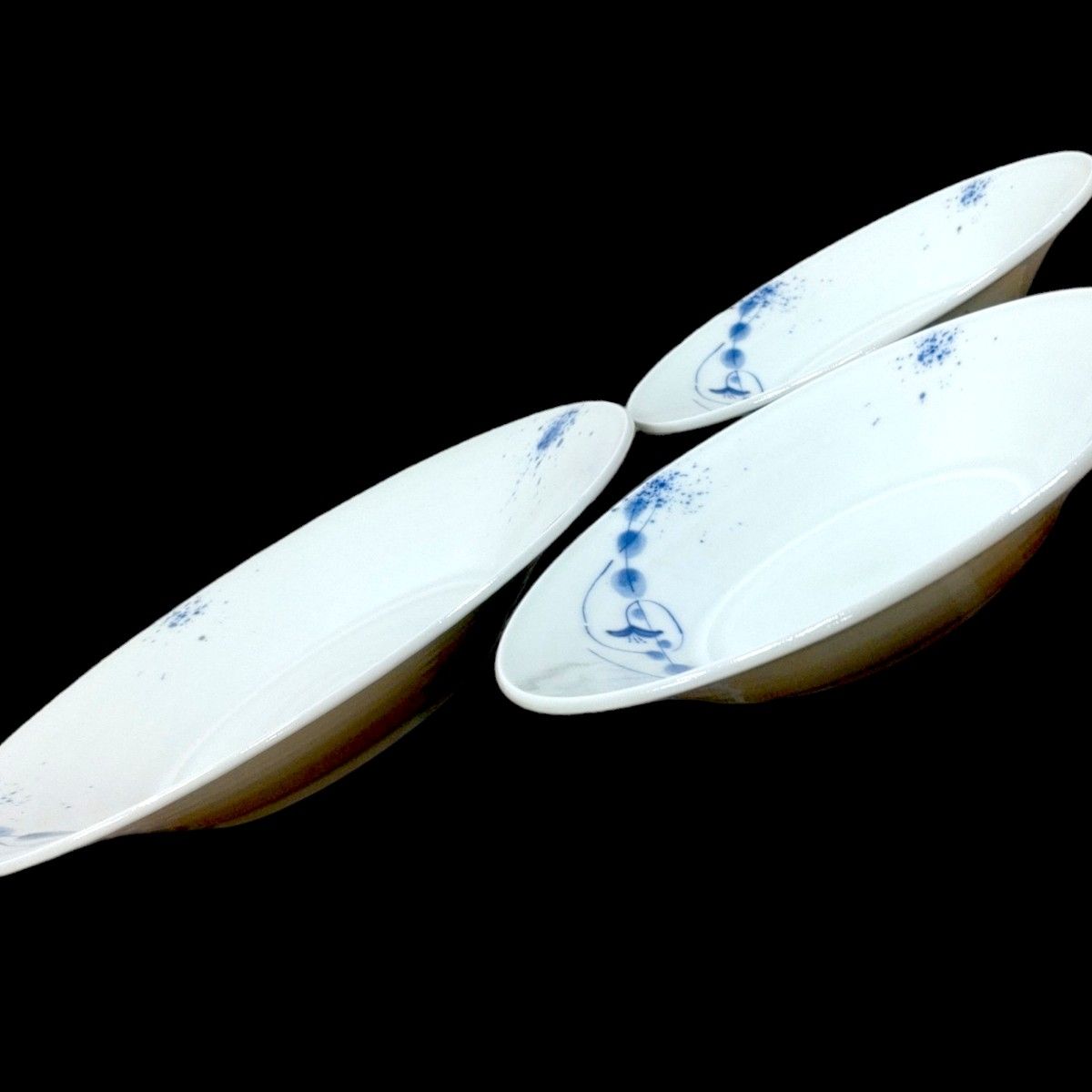 未使用品】有田焼 肥前 しょうざん 大皿1枚 中皿2枚 食器セット 未使用品】有田焼 肥前 しょうざん 大皿1枚 中皿2枚 食器セット