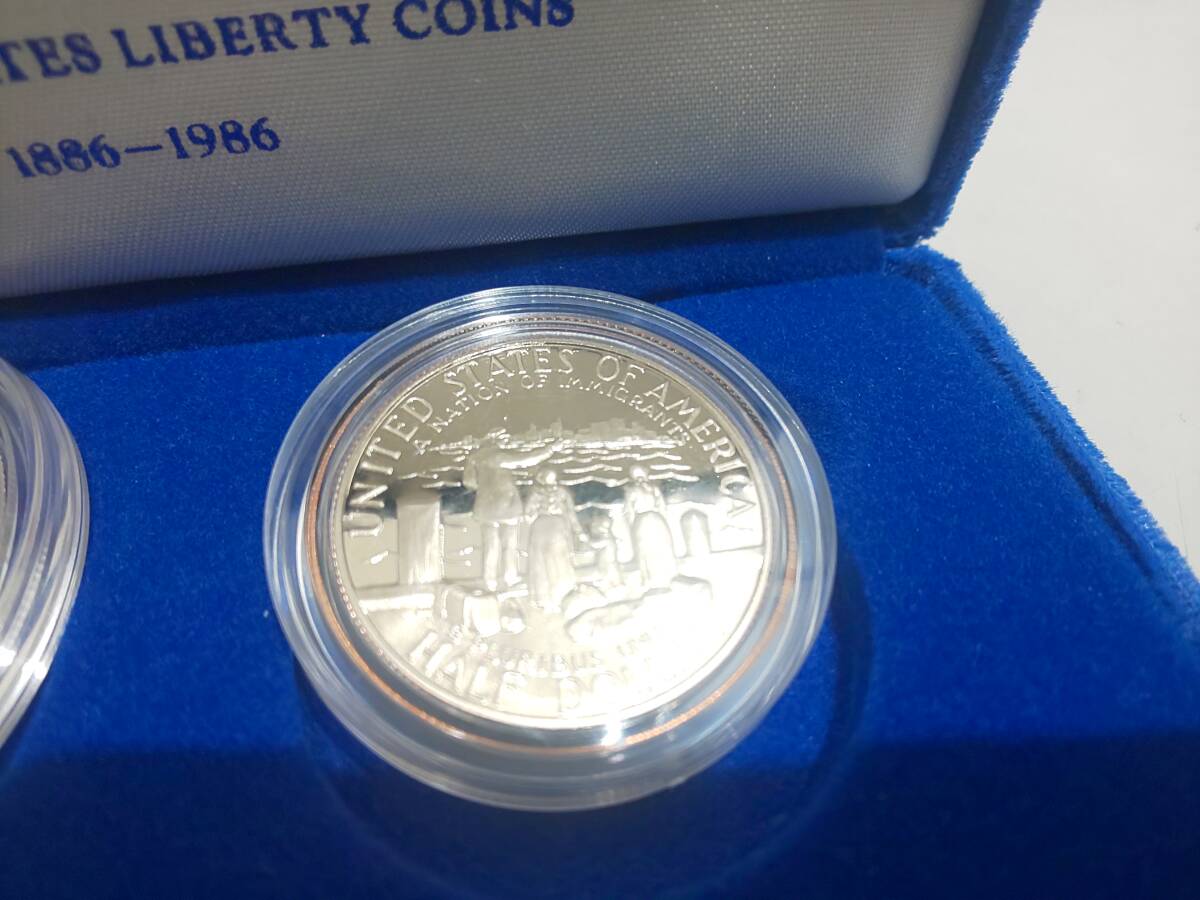 58093★未使用 1986年 1ドル 50セント 記念コイン 自由の女神 銀貨 アメリカ リバティ ケース付きの画像6