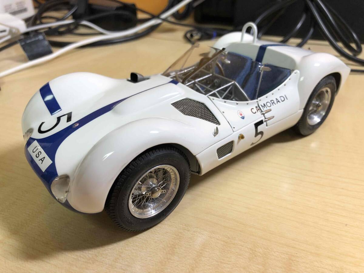 CMC 1/18ミニカー Maserati Tipo 61 Birdcage Sieger 1000km-Rennen Nurburgring 1960 #5_画像2