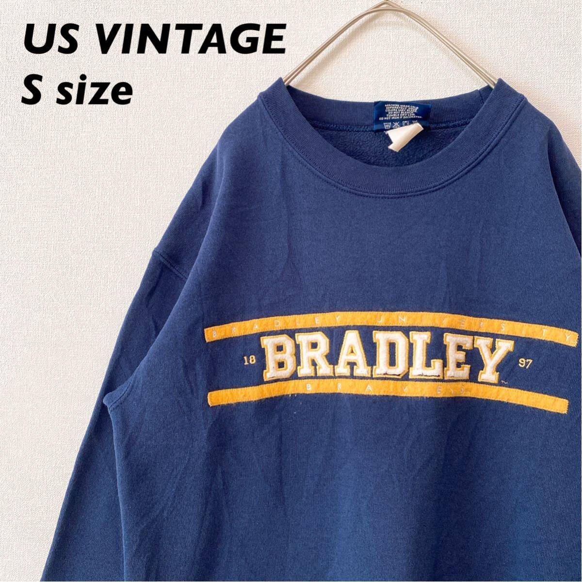 US古着　スウェット　トレーナー　刺繍ロゴ　BRADLEY 男女兼用　Sサイズ　ユニセックス　プルオーバー　ネイビー_画像1