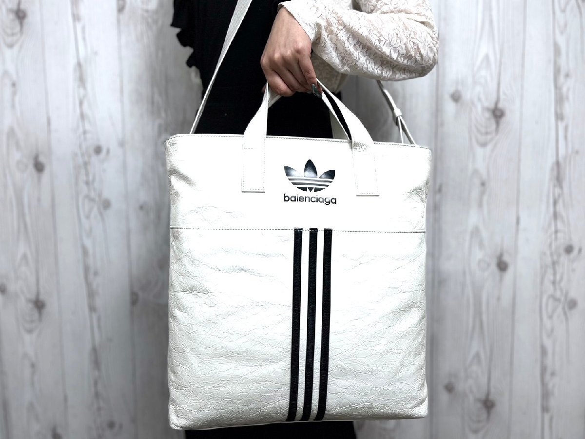  превосходный товар BALENCIAGA Balenciaga × Adidas большая сумка сумка на плечо сумка кожа белой серии A4 место хранения возможно 2WAY мужской 71438