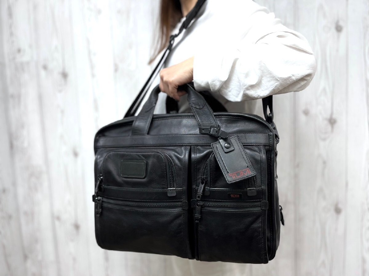 極美品 TUMI トゥミ オールレザー ビジネスバッグ ショルダーバッグ バッグ 黒 A4収納可 2WAY メンズ 71566_画像1