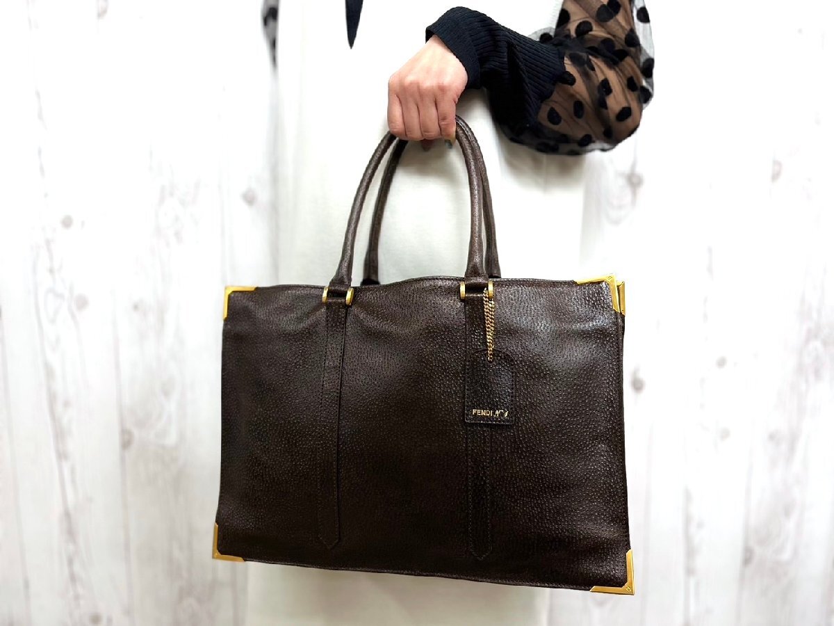 極美品 FENDI フェンディ ハンドバッグ トートバッグ バッグ レザー 茶 A4収納可 71457_画像1