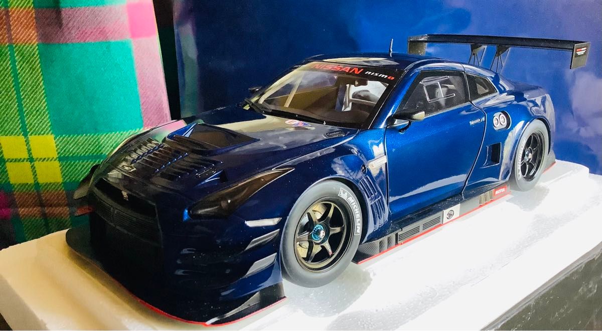 1/18ミニカー　オートアート　日産GT-R ニスモGT3 NISMO  NISSAN R35