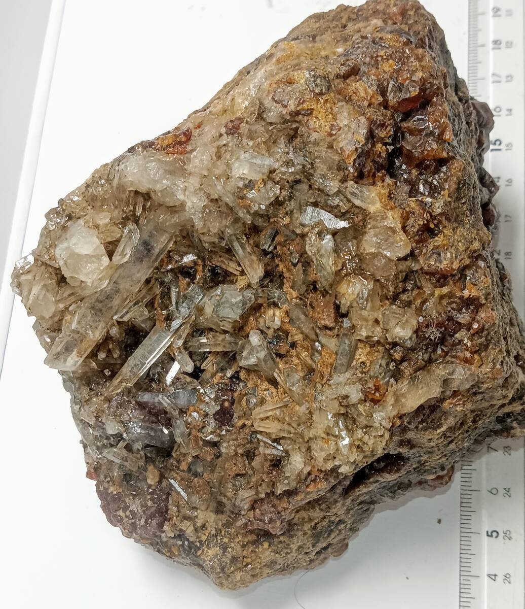 国産鉱物　富山県水晶岳　巨大　ザクロ石　水晶・灰鉄石榴石_画像7