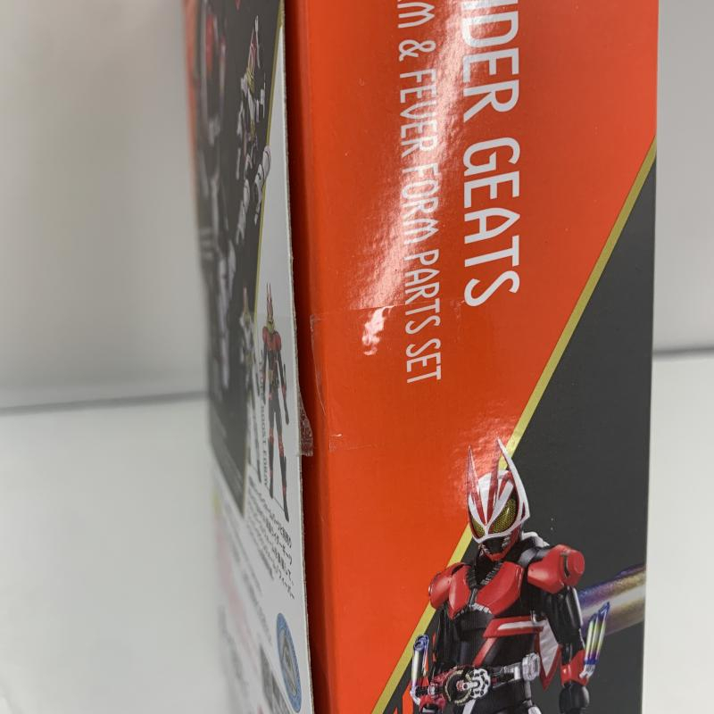 【中古】開封)S.H.Figuarts 仮面ライダーギーツ ブーストマグナムフォーム&フィーバーフォームパーツセット[240010422768]_画像3