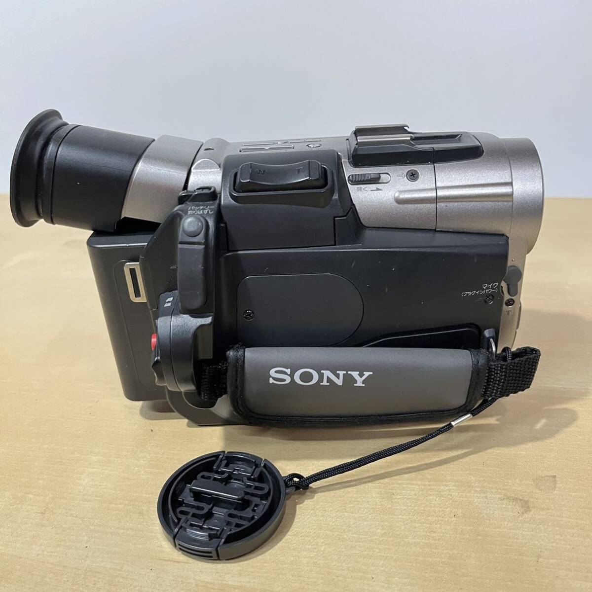 SONY　ソニー　DCR-TRV7　本体のみ　デジタルビデオカメラ DVビデオカメラ_画像3