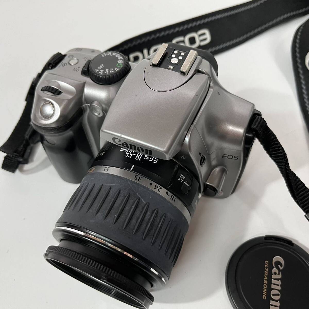 EOS キャノン デジタル一眼レフカメラ Canon EOS Kiss Digital DS6041 /レンズ EF-S 18-55mm_画像2