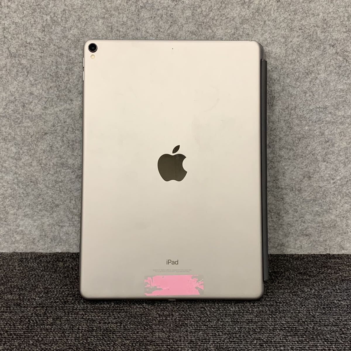 ◆【売り切り】Apple（アップル）iPad Pro（10.5インチ）モデル番号 MPGH2J/A 512GB A1701_画像3