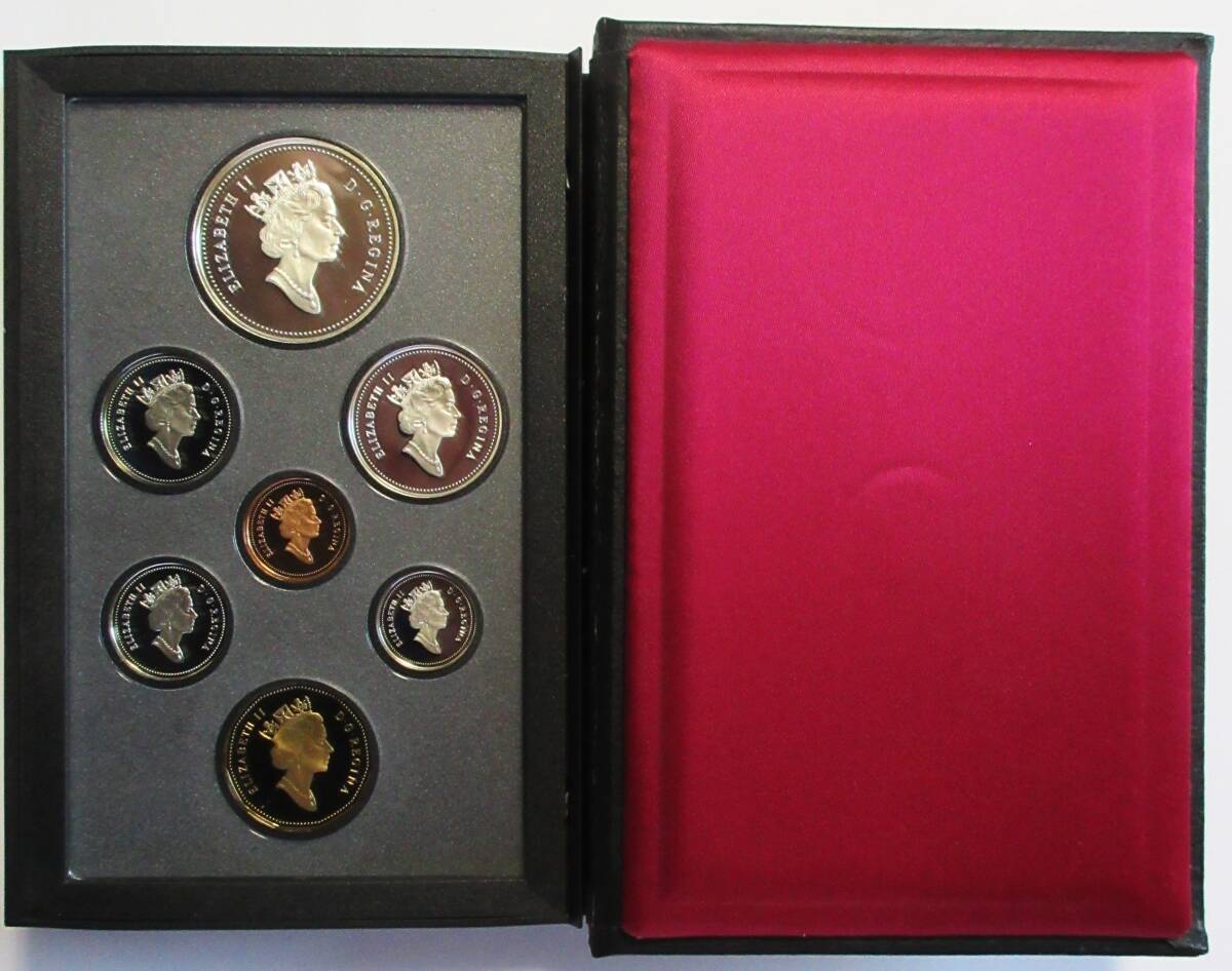 ^ Royal Canadian mint ^1996 proof money set ^ yk345